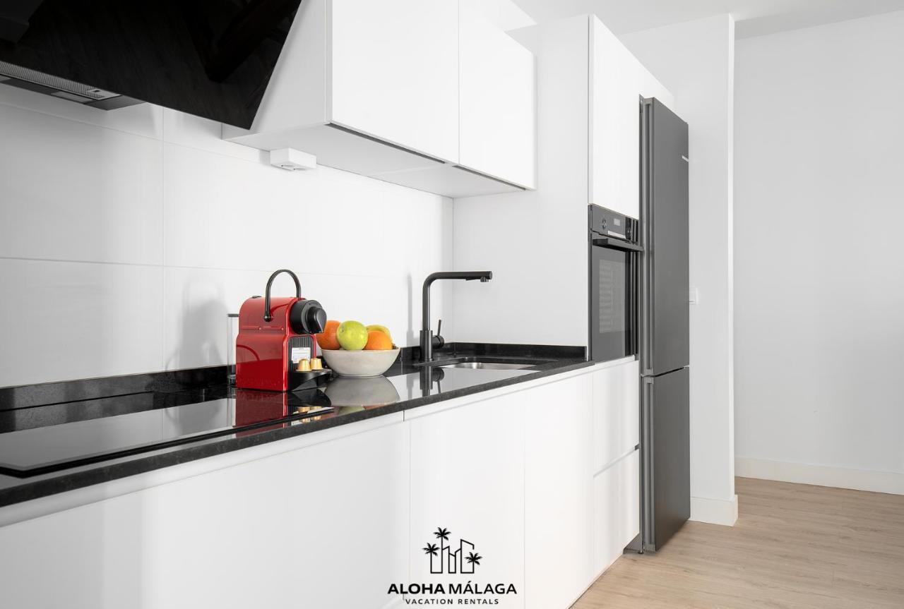 Luxury Duplex With Pool And Padel Court In Town Apartamento Málaga Exterior foto