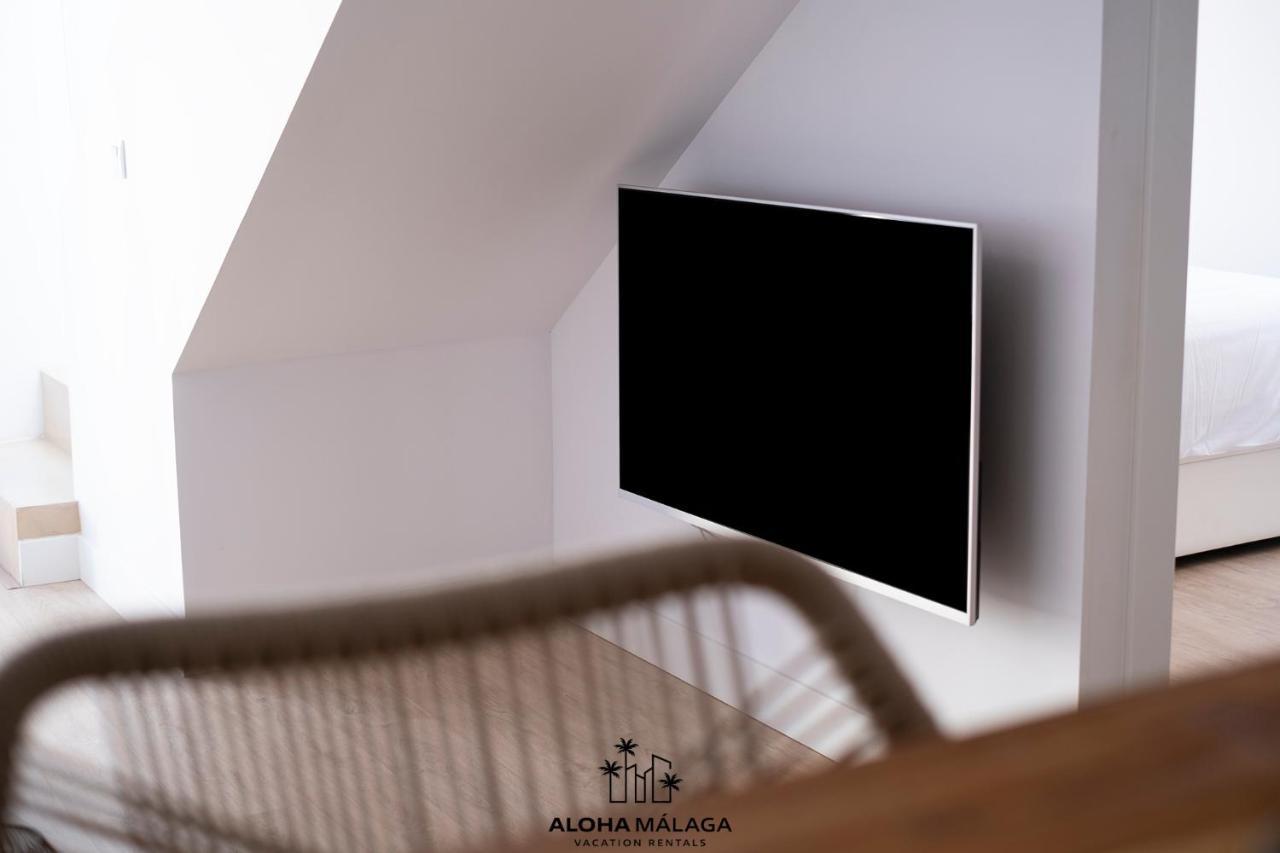 Luxury Duplex With Pool And Padel Court In Town Apartamento Málaga Exterior foto