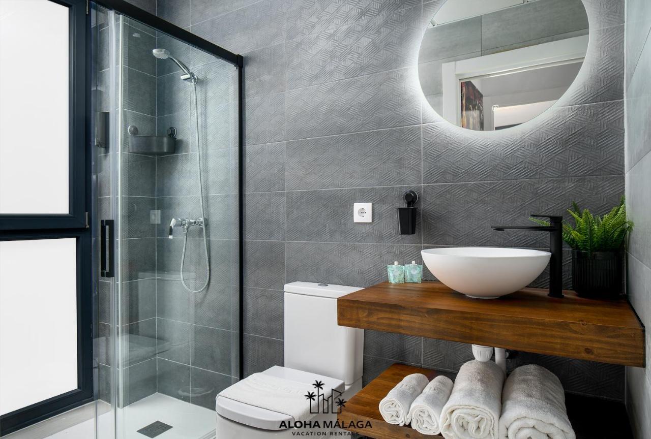 Luxury Duplex With Pool And Padel Court In Town Apartamento Málaga Exterior foto