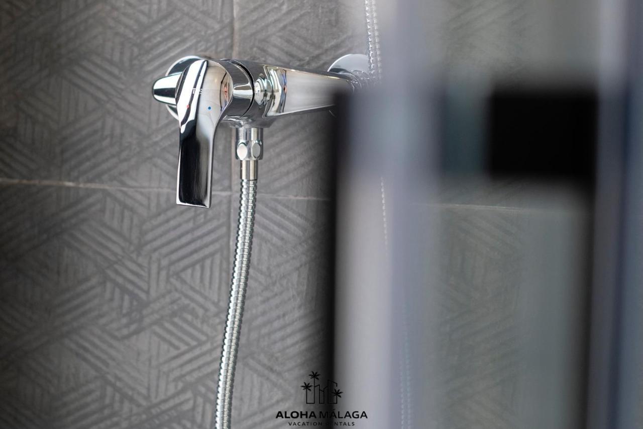 Luxury Duplex With Pool And Padel Court In Town Apartamento Málaga Exterior foto