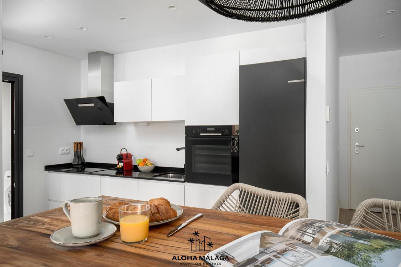 Luxury Duplex With Pool And Padel Court In Town Apartamento Málaga Exterior foto