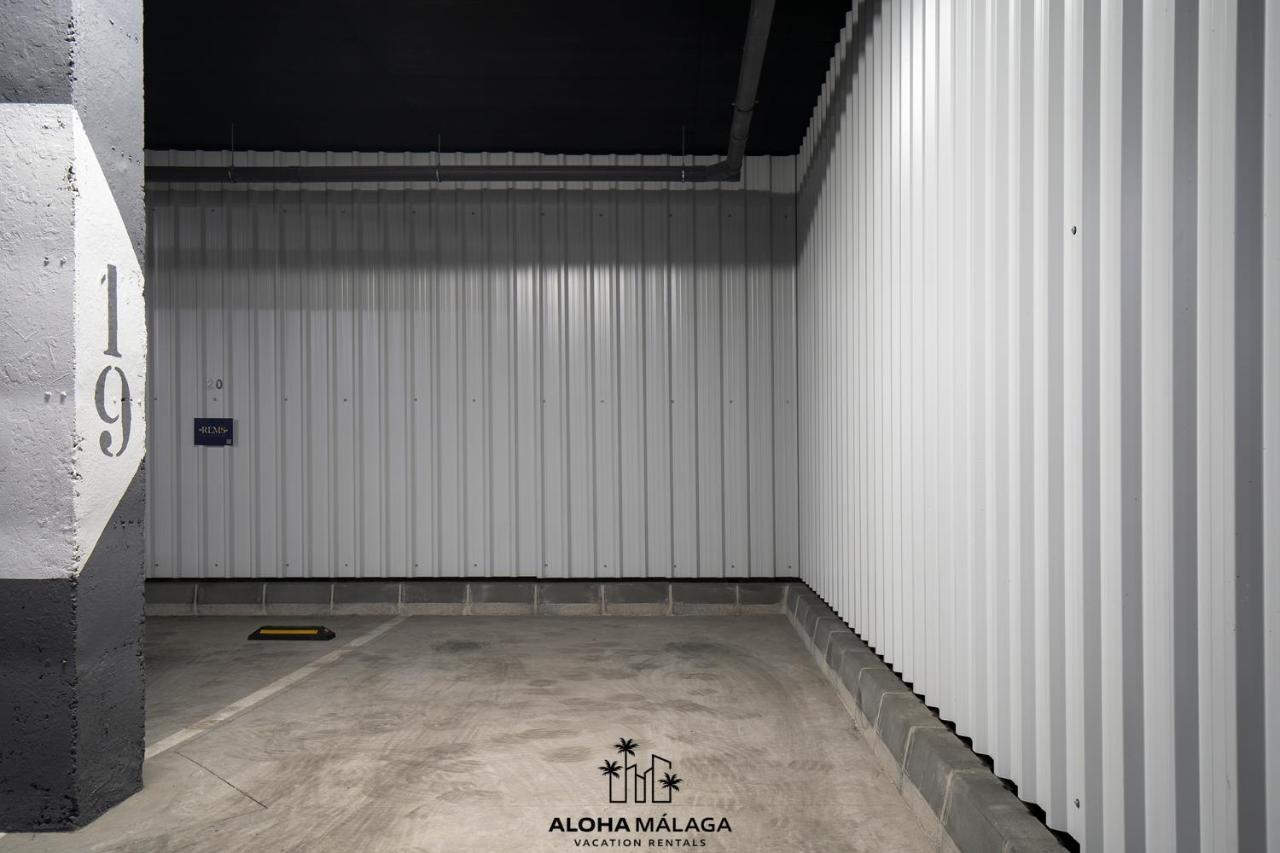 Luxury Duplex With Pool And Padel Court In Town Apartamento Málaga Exterior foto