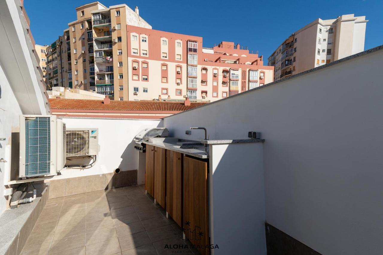 Luxury Duplex With Pool And Padel Court In Town Apartamento Málaga Exterior foto