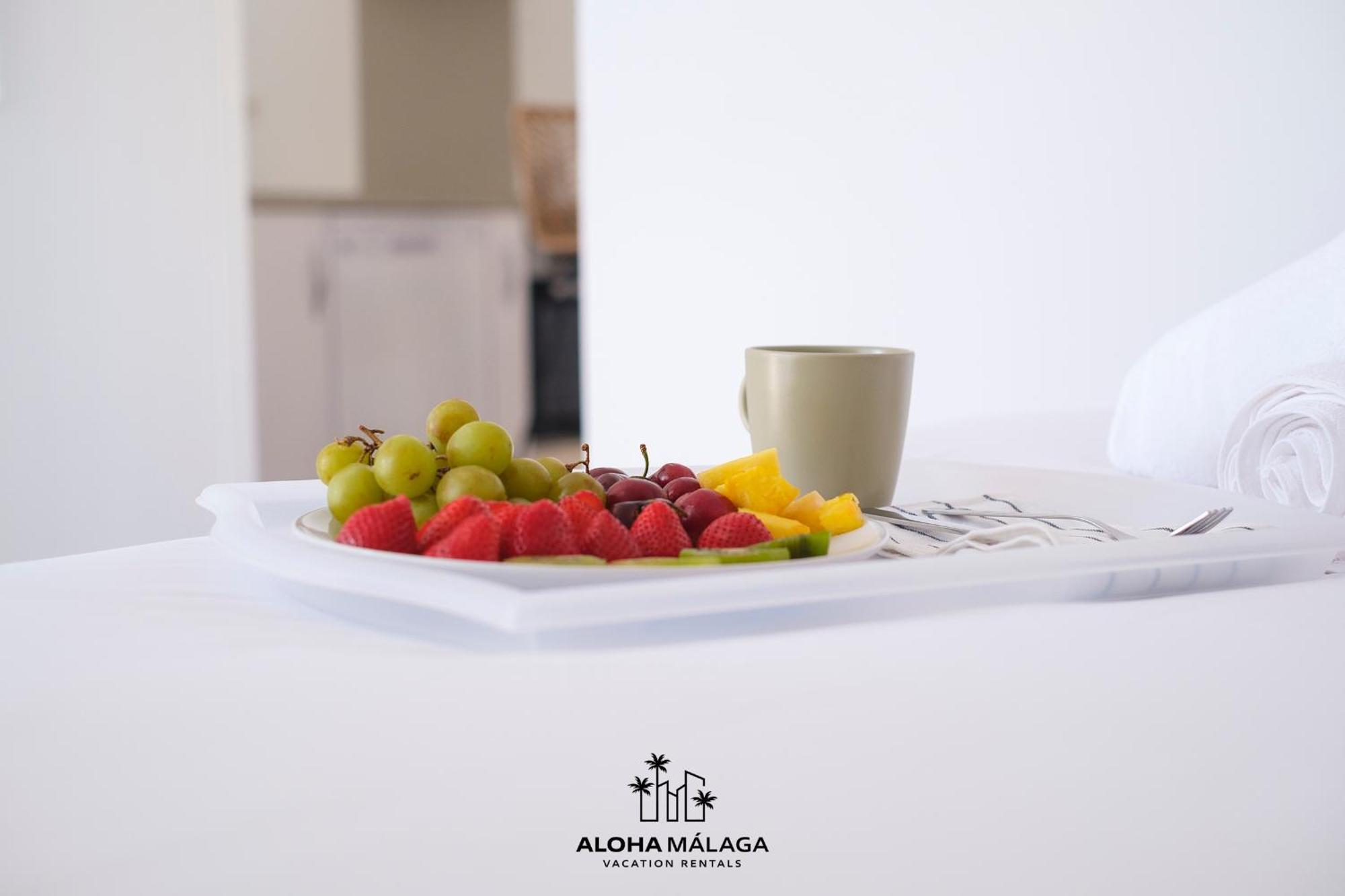 Luxury Duplex With Pool And Padel Court In Town Apartamento Málaga Exterior foto